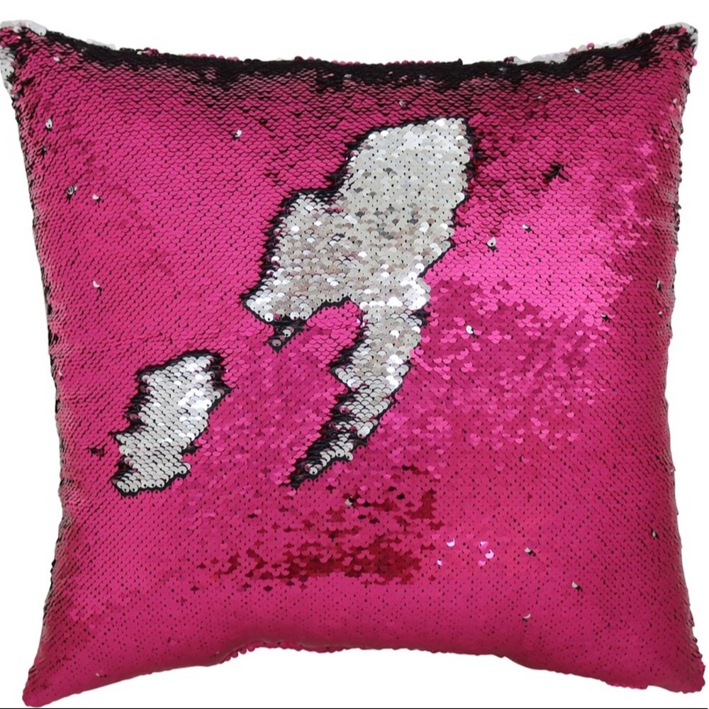 👀👀 NWT mermaid pillow 💕💕 - Picture 2 of 3